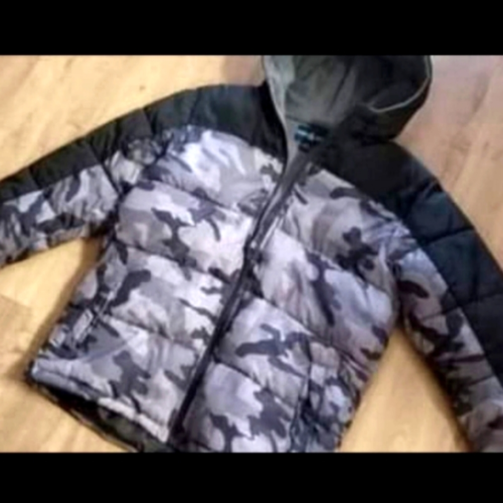 Boys XL 18/20 Winter Coat, Flannel inside with Hood and 2 Front Pockets